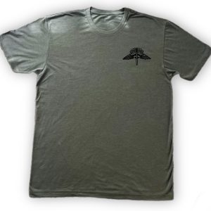 T-Shirt with picture of army freefall wings printed on it.