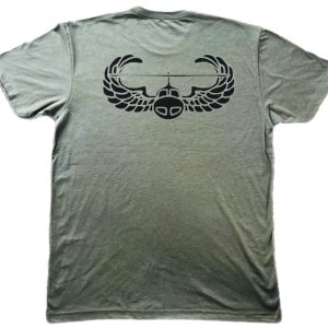 T-Shirt with Army Air Assault wings printed on it.